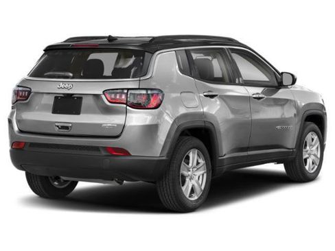 Certified 2022 Jeep Compass Limited AWD/4WD image 3