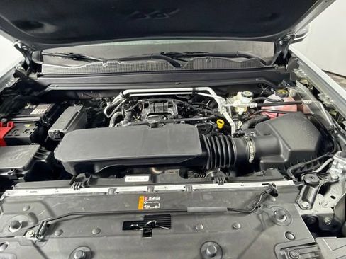 New 2026 Chevrolet Colorado LT w/ LT Convenience Package AWD/4WD image 3