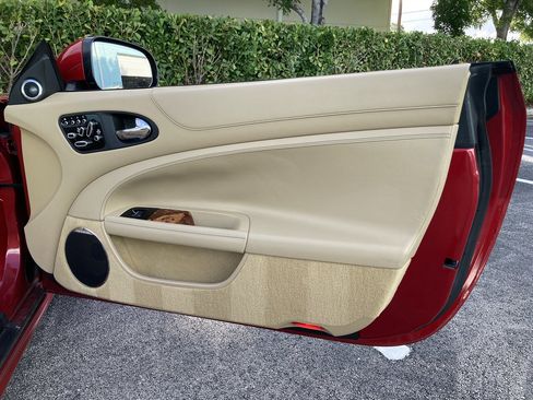 Used 2014 Jaguar XK Convertible image 26