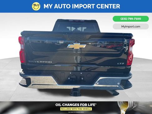 Used 2023 Chevrolet Silverado 2500 LTZ w/ LTZ Plus Package image 6