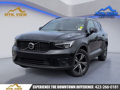 Used 2024 Volvo XC40 B5 Core