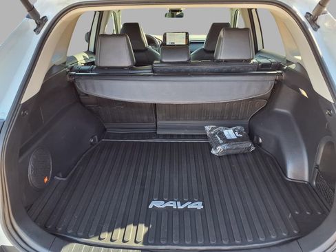 Used 2024 Toyota RAV4 Limited image 18