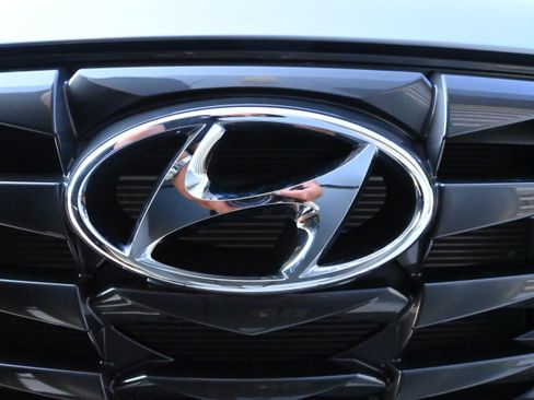 Used 2023 Hyundai Tucson SEL image 12