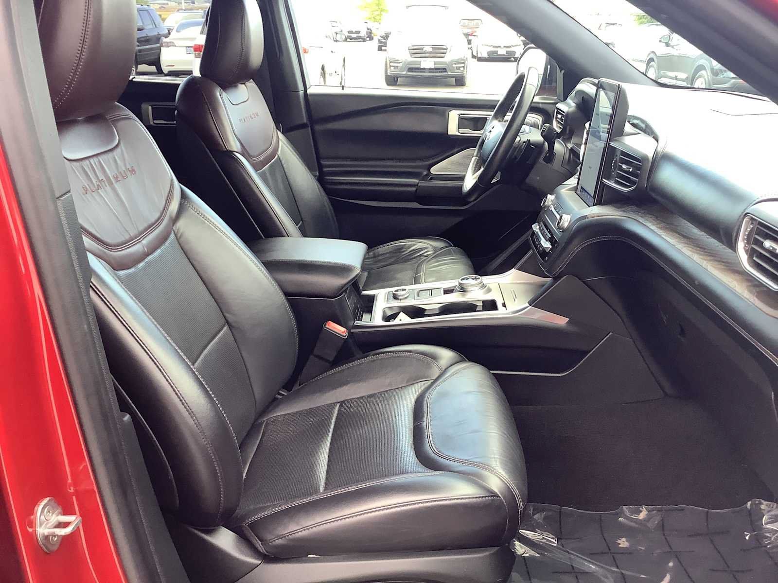 Used 2020 Ford Explorer Platinum w/ Premium Technology Package AWD/4WD image 15