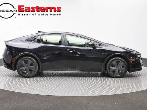 Used 2023 Toyota Prius LE FWD image 4