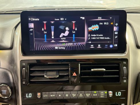 Used 2023 Lexus GX 460 Luxury w/ Sport Design Package AWD/4WD image 33