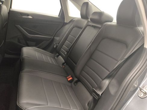 Used 2022 Volkswagen Jetta SE FWD image 18