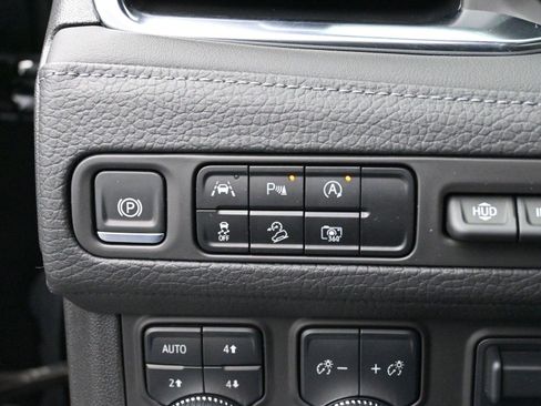 Used 2024 GMC Yukon XL Denali w/ Max Trailering Package image 28