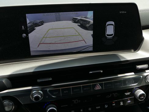 Used 2025 Kia Telluride LX FWD image 20