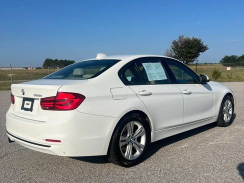 Used 2016 BMW 328i Sedan RWD image 7