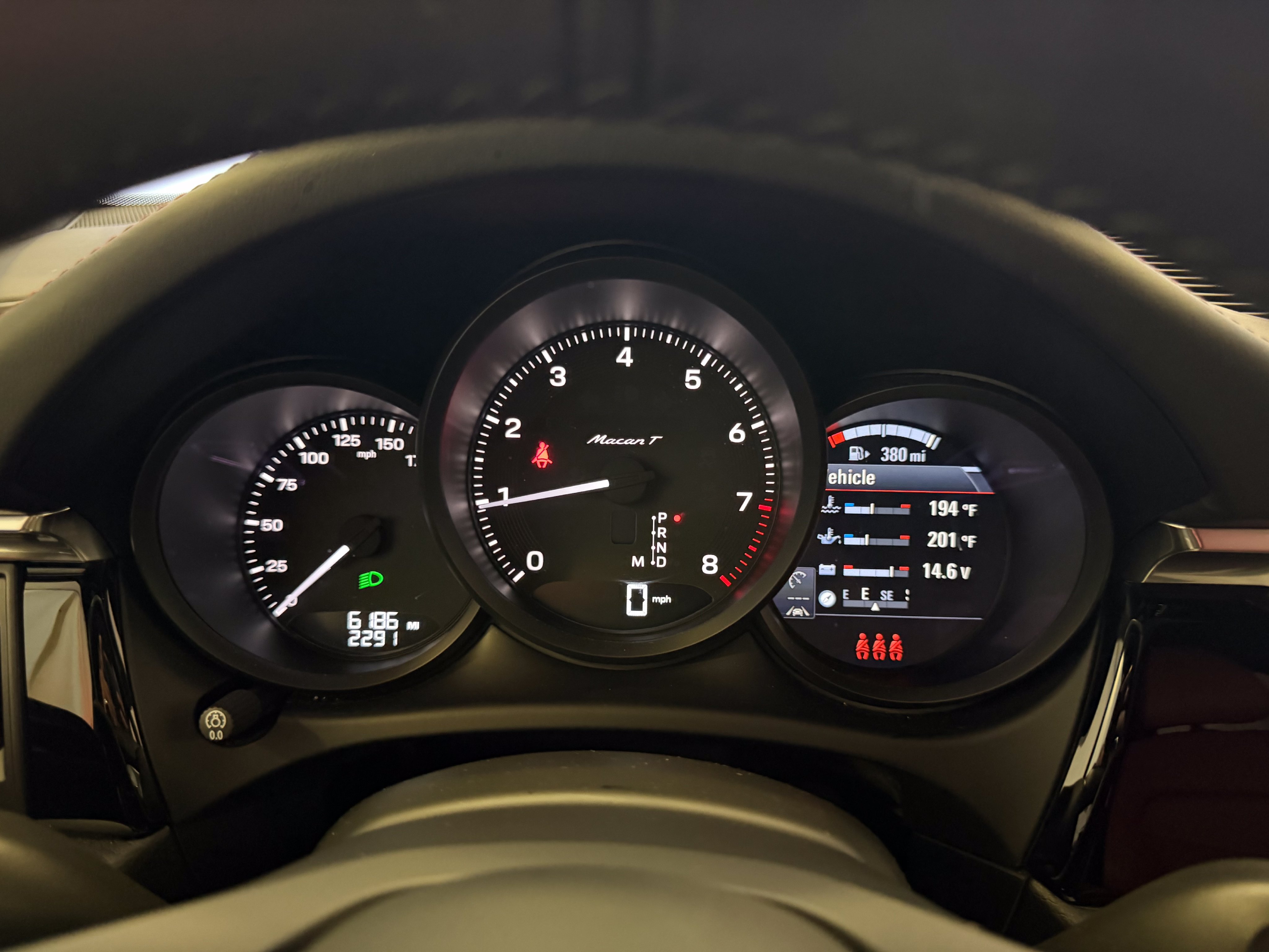 Certified 2026 Porsche Macan Turbo AWD/4WD image 21