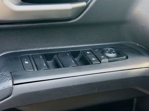 Used 2024 Toyota Tacoma TRD Off-Road image 22