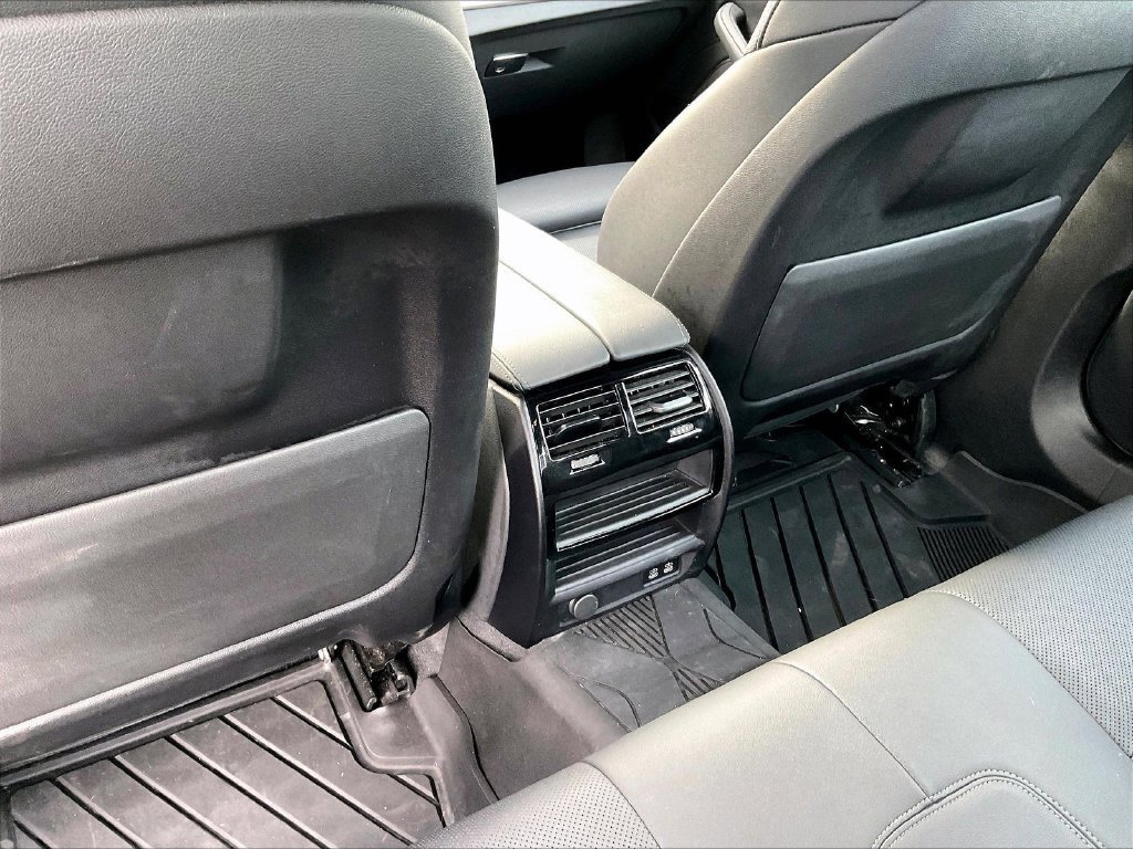 Used 2023 BMW 530e xDrive w/ Premium Package AWD/4WD image 28