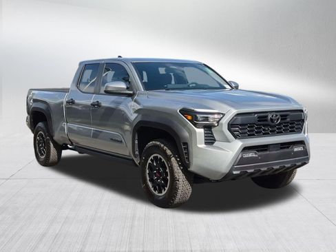 Used 2025 Toyota Tacoma TRD Off-Road w/ TRD Off Road Upgrade Package AWD/4WD image 8