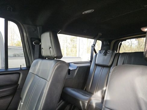 Used 2017 Lincoln Navigator L Reserve image 10