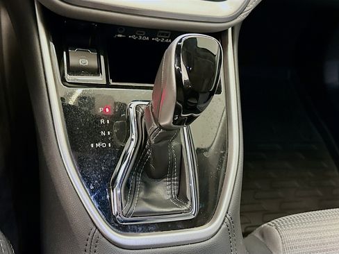 Used 2025 Subaru Outback Premium w/ Popular Package #1A image 25