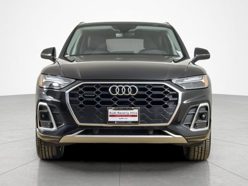 Used 2023 Audi Q5 2.0T Premium w/ Convenience Package AWD/4WD image 8