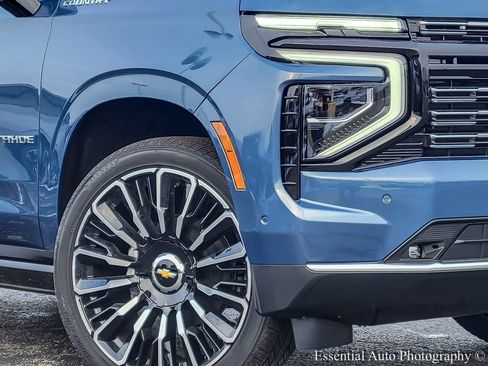 New 2026 Chevrolet Tahoe High Country image 3