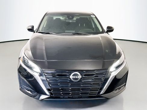 Used 2023 Nissan Altima 2.5 S FWD image 2