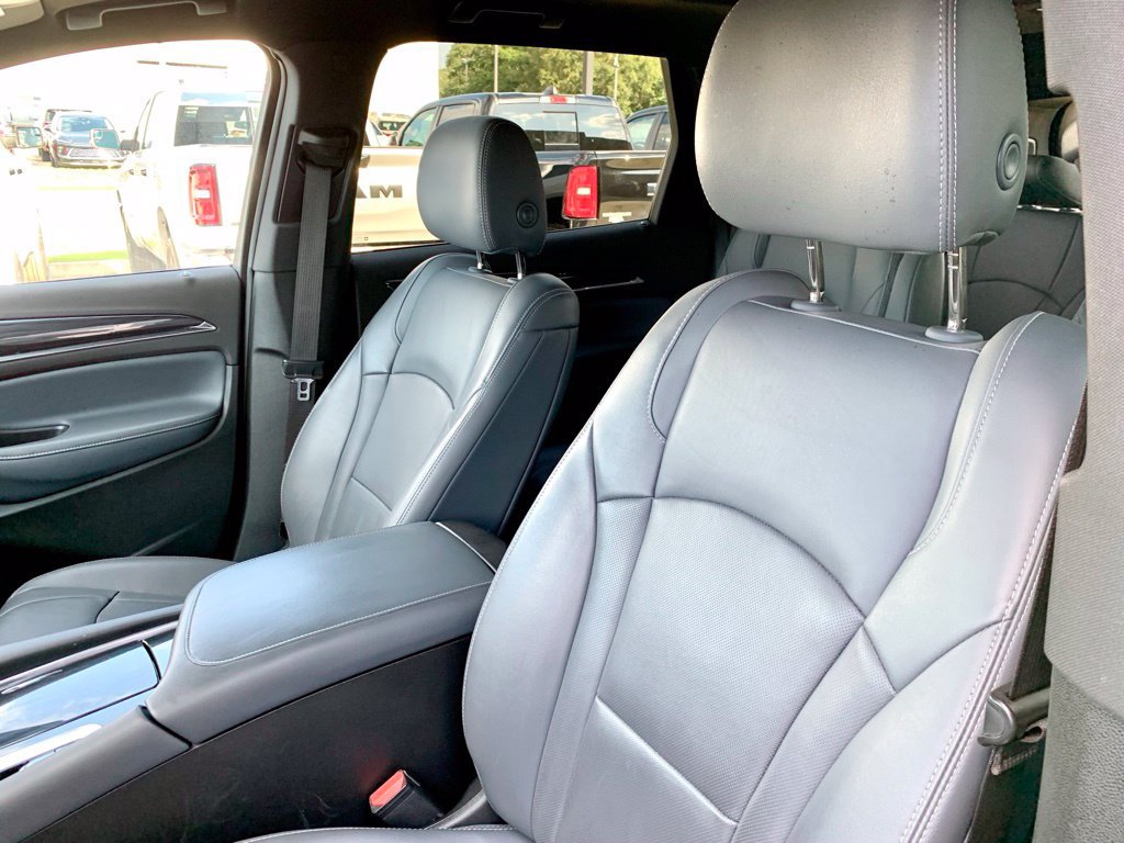 Used 2022 Buick Enclave Premium w/ Experience Buick Package FWD image 16