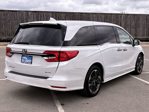 Certified 2024 Honda Odyssey Elite image 6