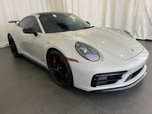 Certified 2024 Porsche 911 Carrera GTS image 7