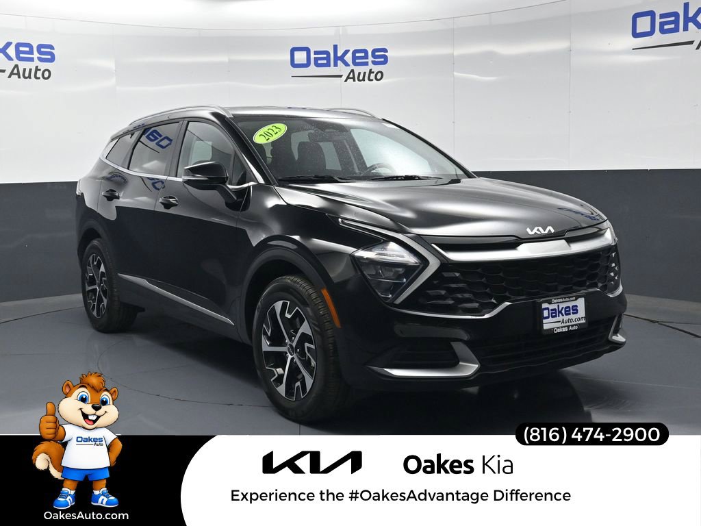 Used 2023 Kia Sportage EX AWD/4WD image 1