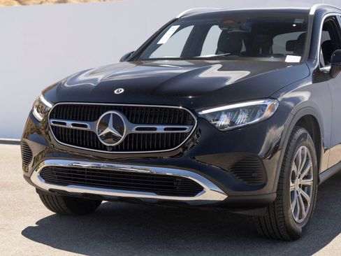 Certified 2026 Mercedes-Benz GLC 300 4MATIC image 6