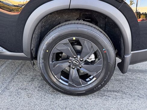 New 2026 Nissan Rogue SV image 8