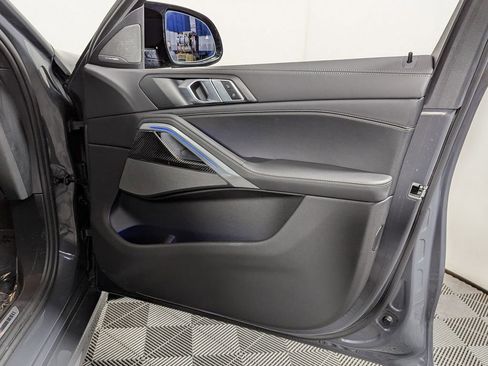 Certified 2024 BMW X6 M60i w/ Dynamic Handling Package image 33