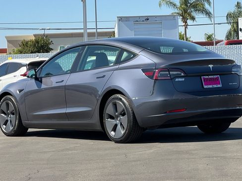 Used 2022 Tesla Model 3 Long Range AWD/4WD image 7