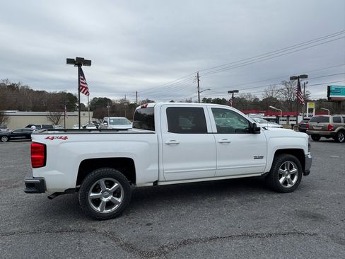 Used 2018 Chevrolet Silverado 1500 LT w/ Texas Edition image 5
