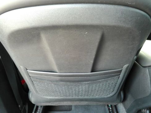 Used 2023 Kia Sorento S w/ Panoramic Sunroof Package image 27