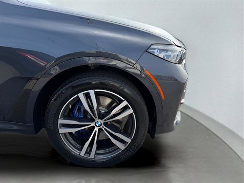 Used 2019 BMW X7 xDrive50i w/ M Sport Package image 17