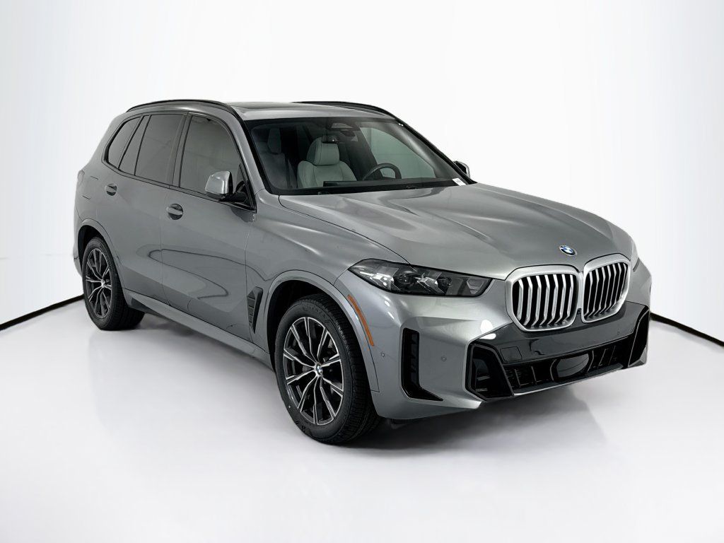 Certified 2024 BMW X5 sDrive40i w/ M Sport Package RWD image 3
