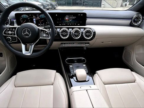 Used 2023 Mercedes-Benz CLA 250 image 15