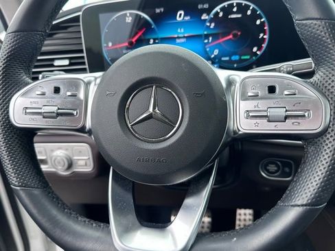 Used 2023 Mercedes-Benz GLS 450 4MATIC image 15