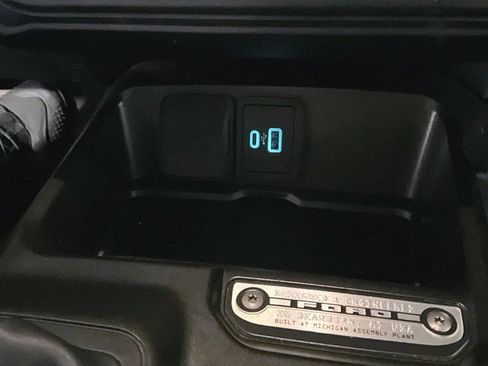 Used 2022 Ford Bronco Outer Banks w/ Sasquatch Package image 26