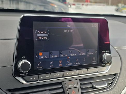 Certified 2019 Nissan Altima 2.5 SV image 16