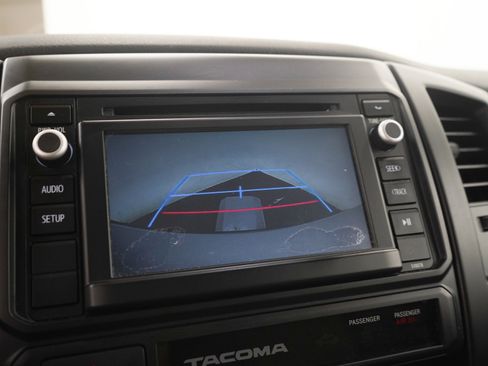 Used 2015 Toyota Tacoma PreRunner w/ Convenience Package RWD image 27