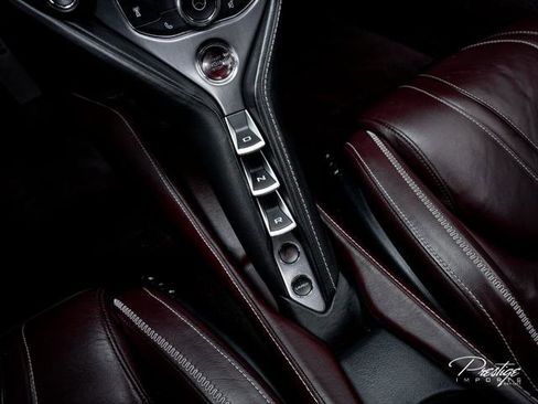 Used 2018 McLaren 720S Luxury RWD image 45