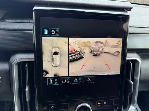 Certified 2025 GMC Acadia Elevation image 26