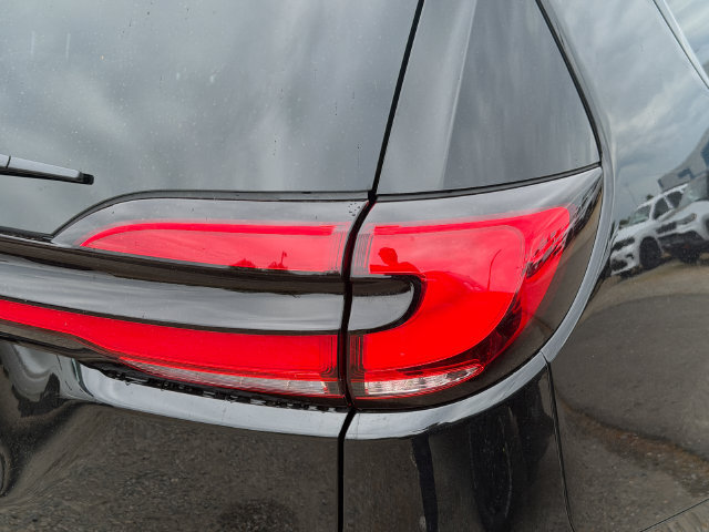 New 2026 Chrysler Pacifica Select AWD/4WD image 6