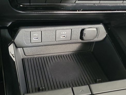 New 2026 Toyota Prius XLE AWD/4WD image 30