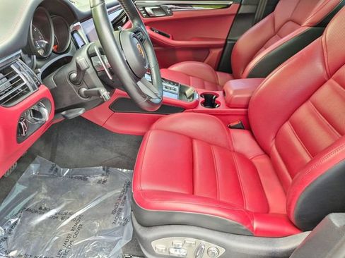 Used 2022 Porsche Macan GTS AWD/4WD image 9
