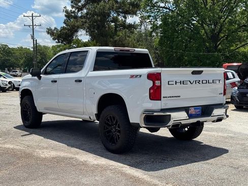 Used 2019 Chevrolet Silverado 1500 LTZ w/ LTZ Premium Package AWD/4WD image 5