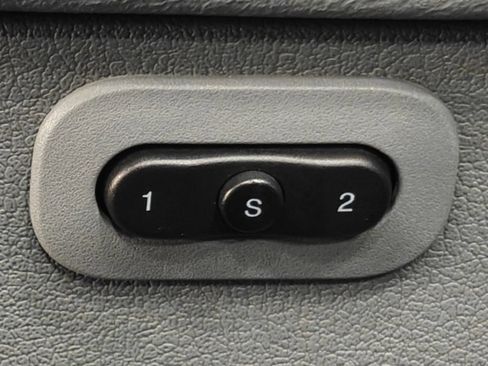 Used 2006 Jeep Grand Cherokee SRT8 w/ SRT Option Group I AWD/4WD image 30