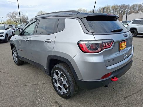 Certified 2022 Jeep Compass Trailhawk w/ Sun and Sound Group AWD/4WD image 4
