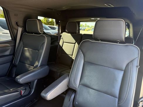 Used 2021 Chevrolet Tahoe Premier w/ Premium Package AWD/4WD image 31