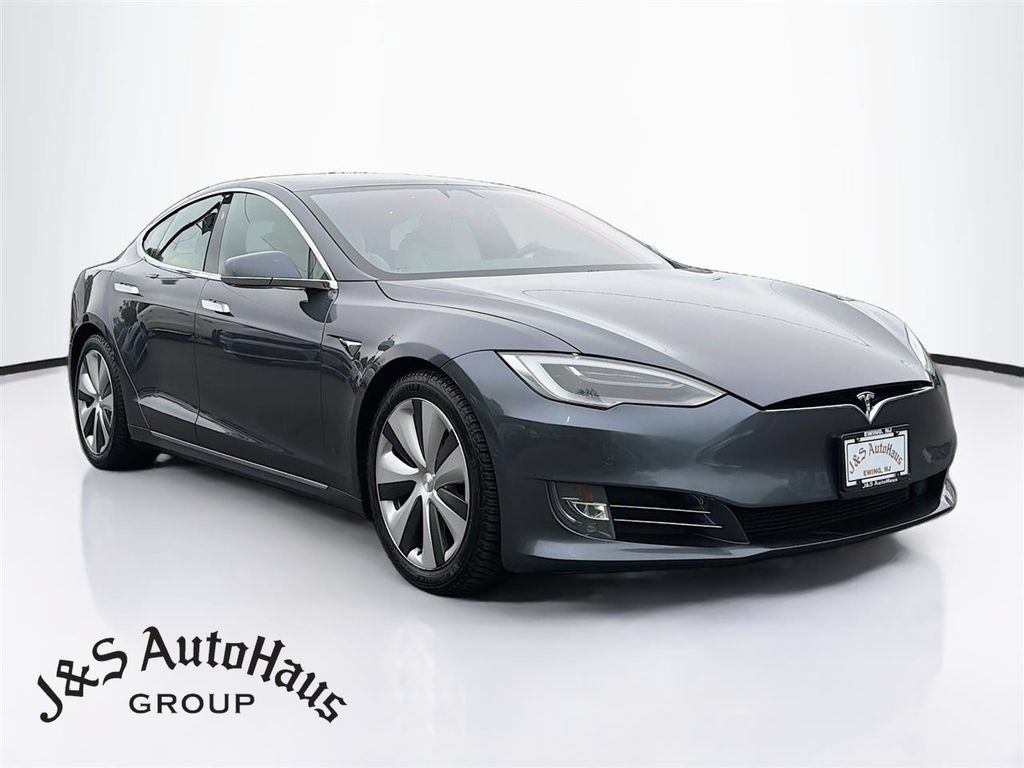 Used 2021 Tesla Model S Long Range AWD/4WD image 1
